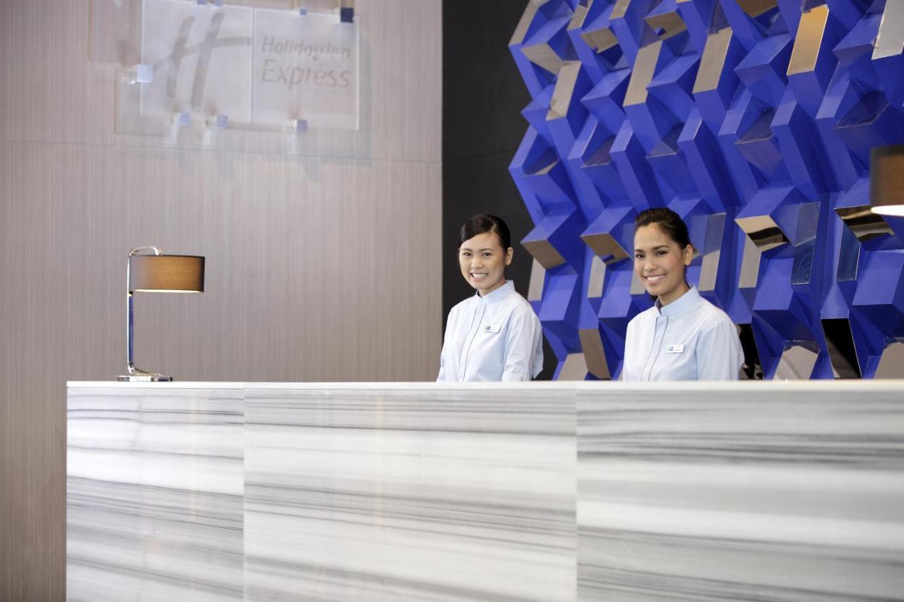 Holiday Inn Express Bengaluru Whitefield Itpl By Ihg Екстериор снимка