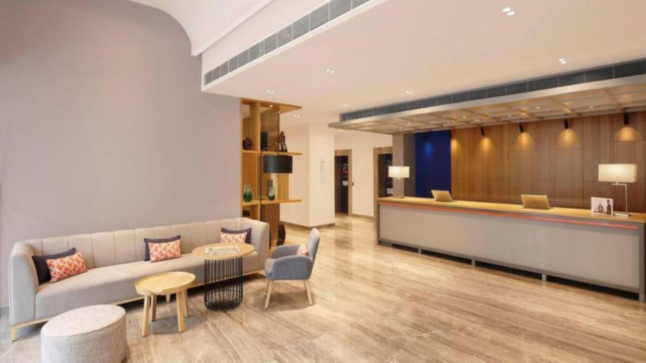 Holiday Inn Express Bengaluru Whitefield Itpl By Ihg Екстериор снимка