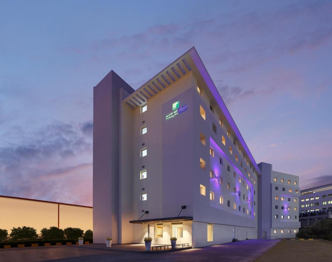Holiday Inn Express Bengaluru Whitefield Itpl By Ihg Екстериор снимка